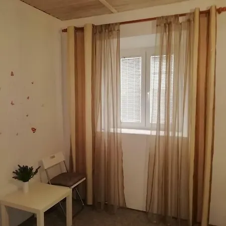 Jakov Old Town Apartment *