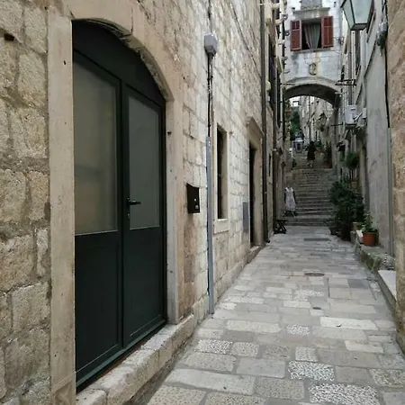 Jakov Old Town Apartment Dubrovnik